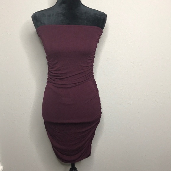 Maroon Body Con Dress - Picture 1 of 2